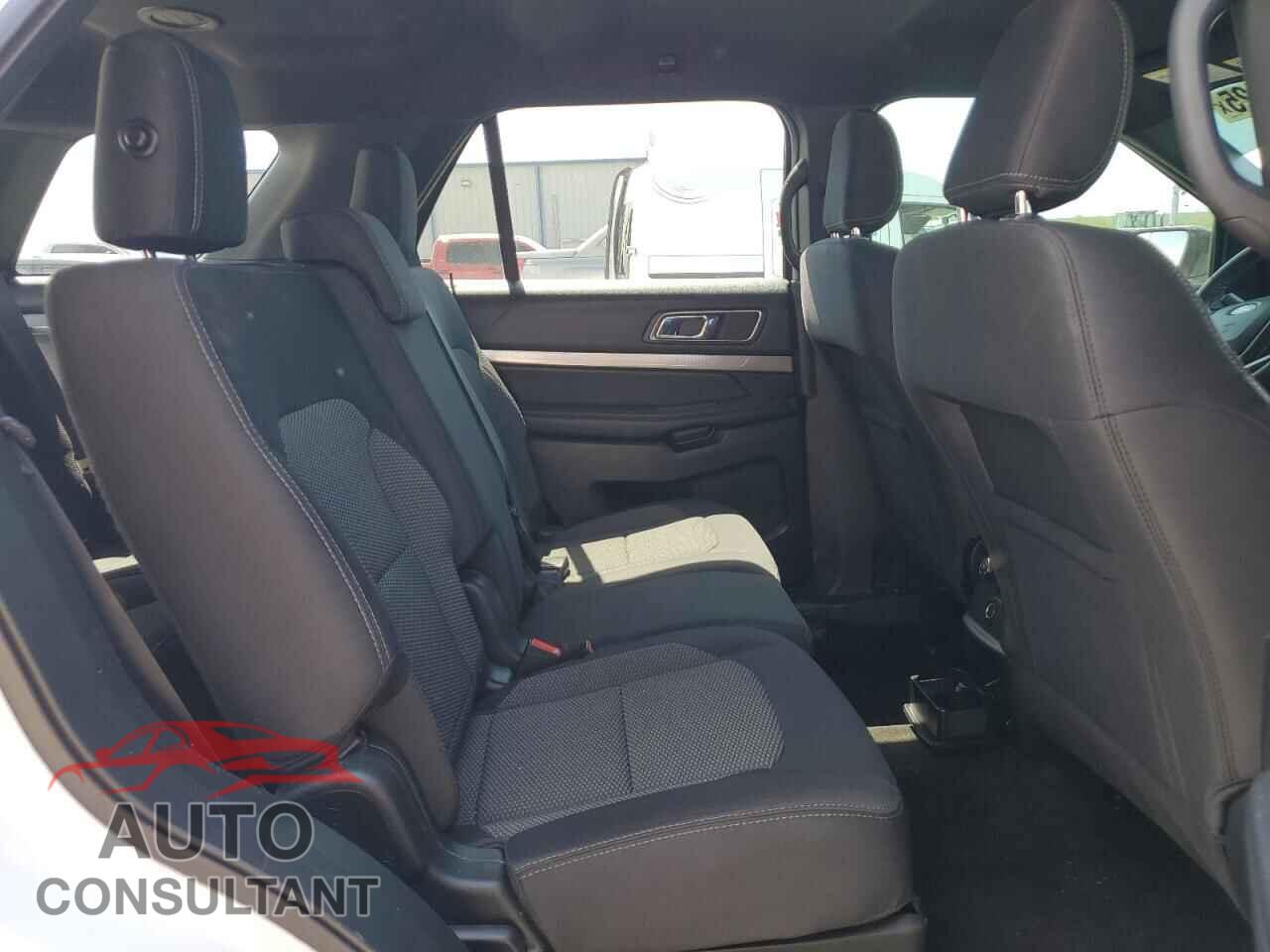FORD EXPLORER 2018 - 1FM5K7D85JGB32409