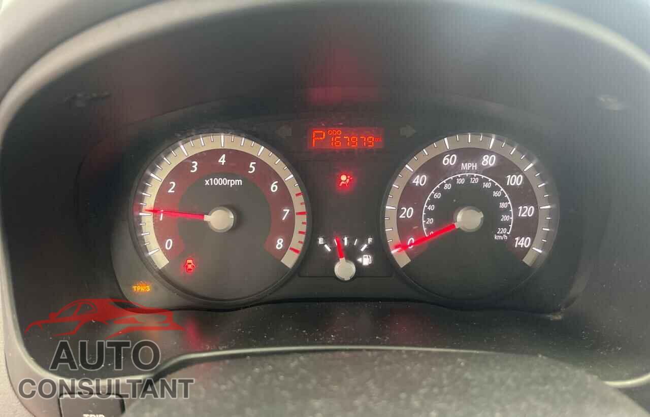 KIA RIO 2011 - KNADH5A34B6768237