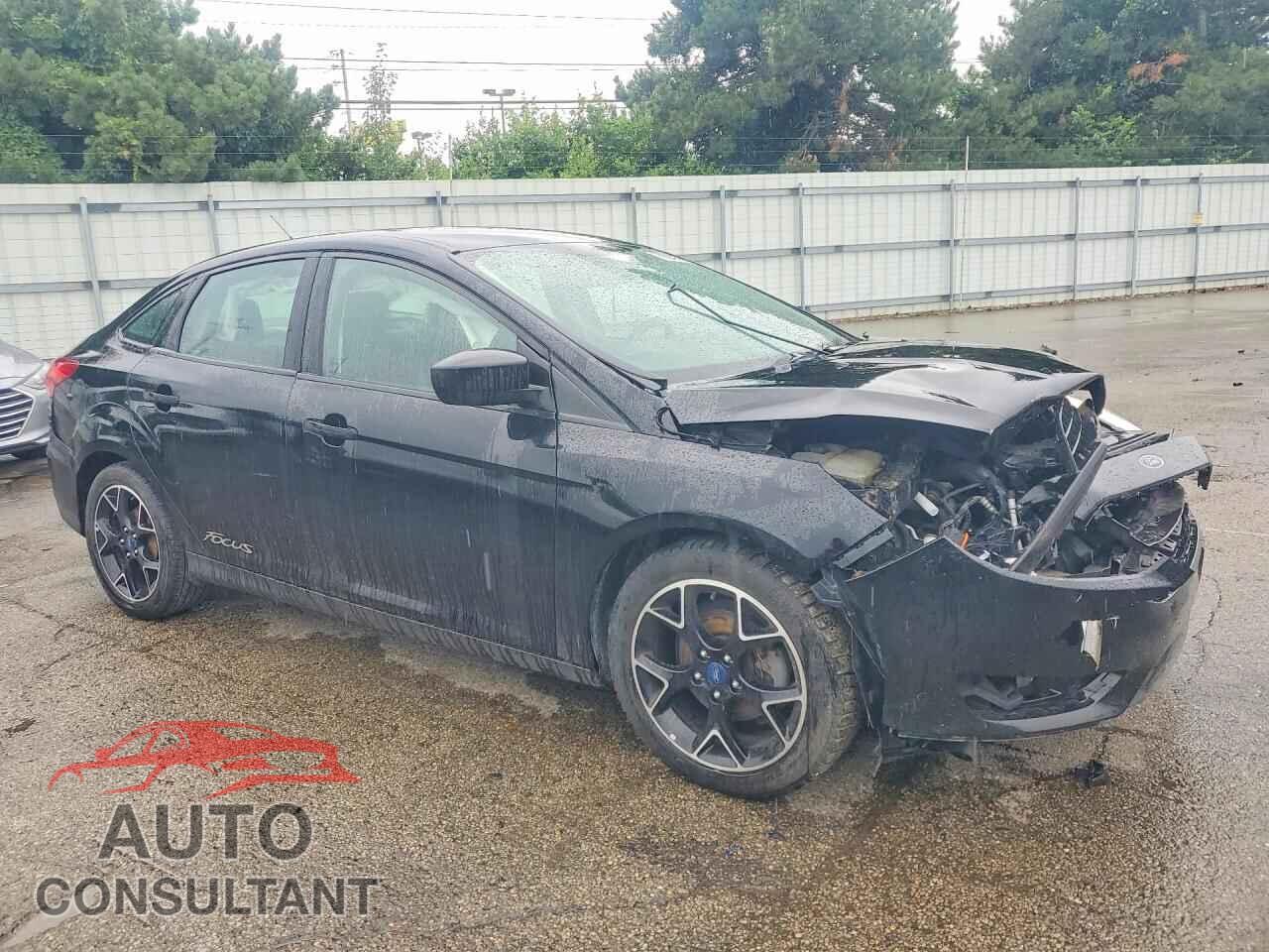 FORD FOCUS 2017 - 1FADP3E22HL327637