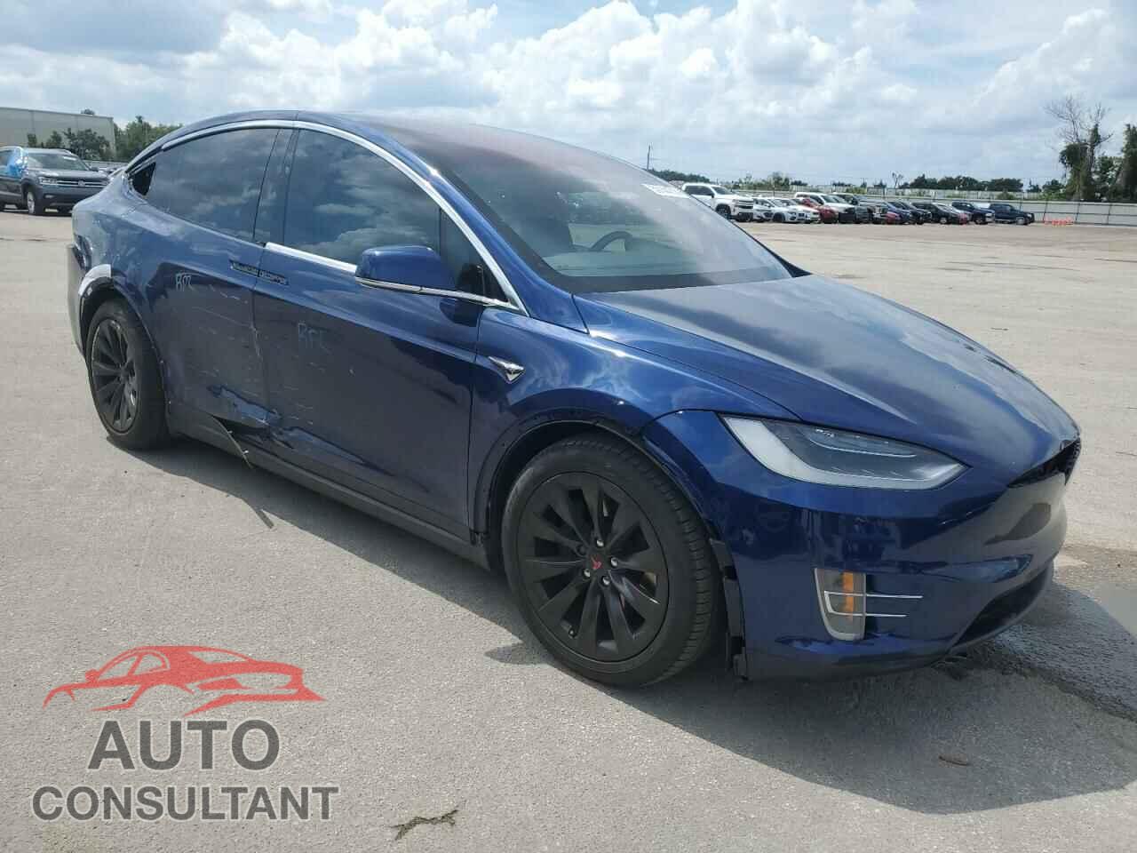 TESLA MODEL X 2017 - 5YJXCBE22HF077428