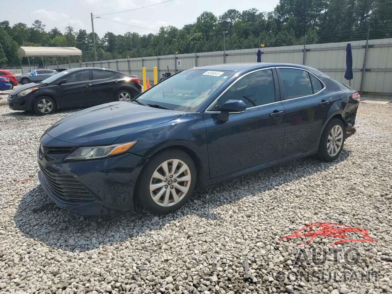 TOYOTA CAMRY 2018 - 4T1B11HK4JU567884