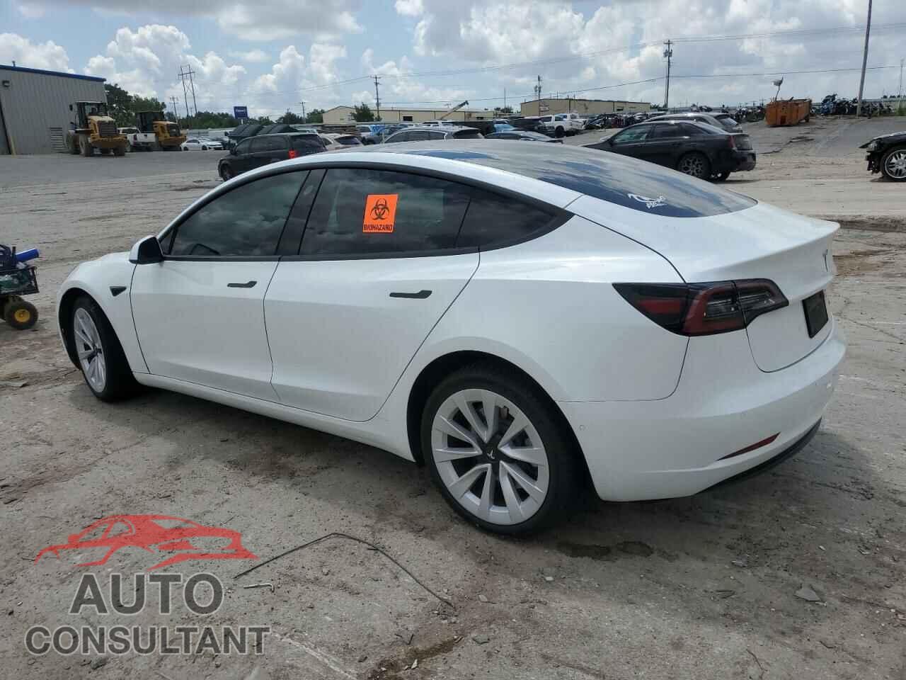 TESLA MODEL 3 2022 - 5YJ3E1EB5NF266850