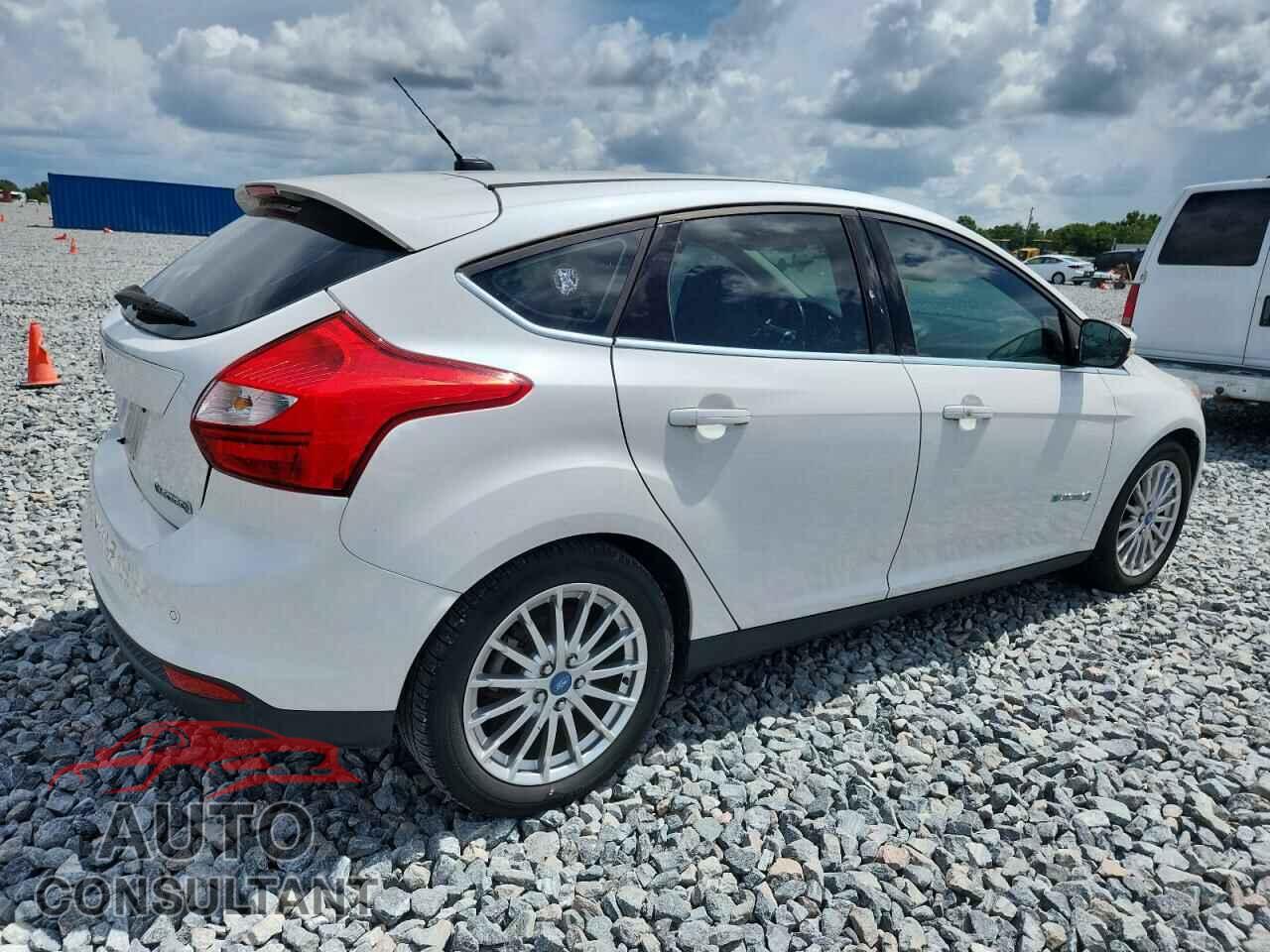 FORD FOCUS 2013 - 1FADP3R41DL241175