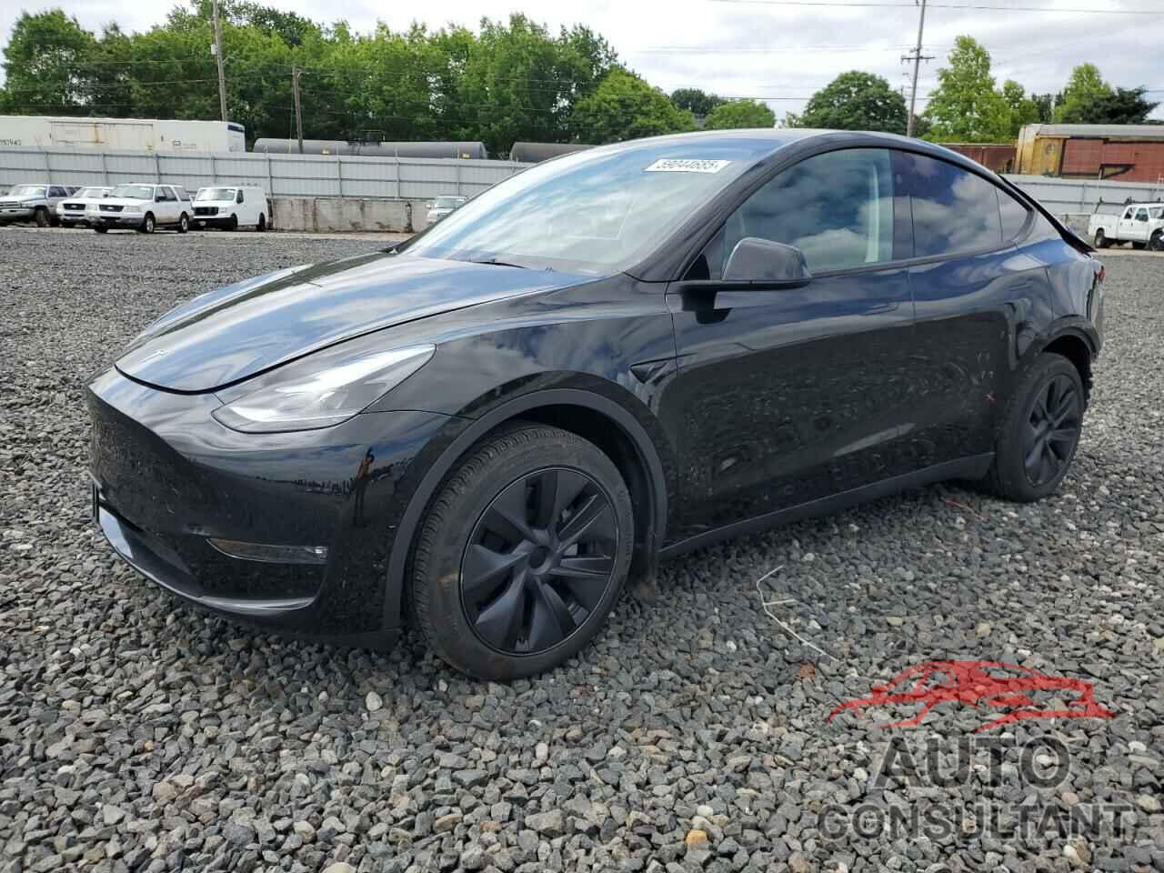 TESLA MODEL Y 2024 - 7SAYGDEE4RF209026