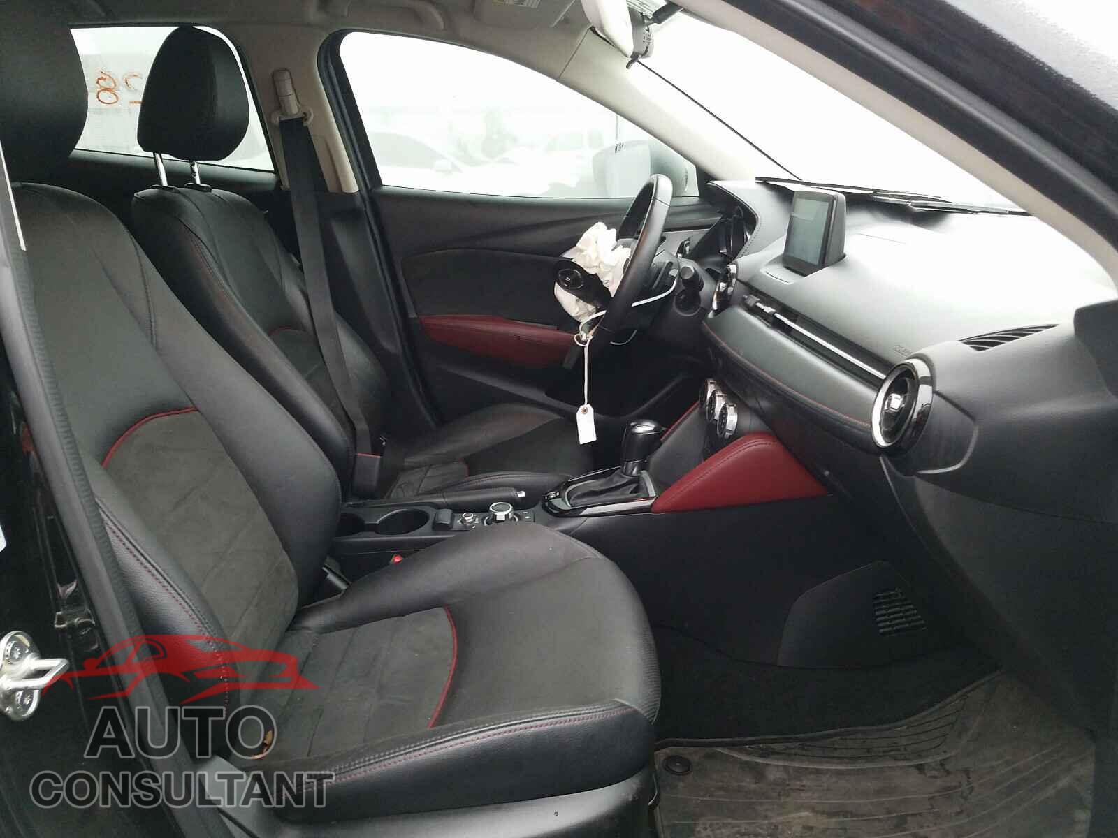 MAZDA CX-3 2018 - JM1DKFD76J0310192