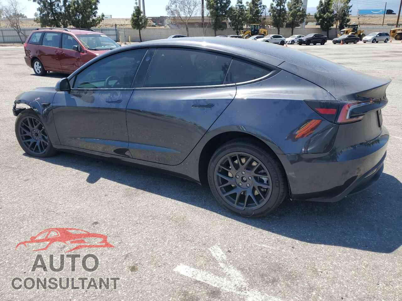 TESLA MODEL 3 2025 - 5YJ3E1EA4SF938822
