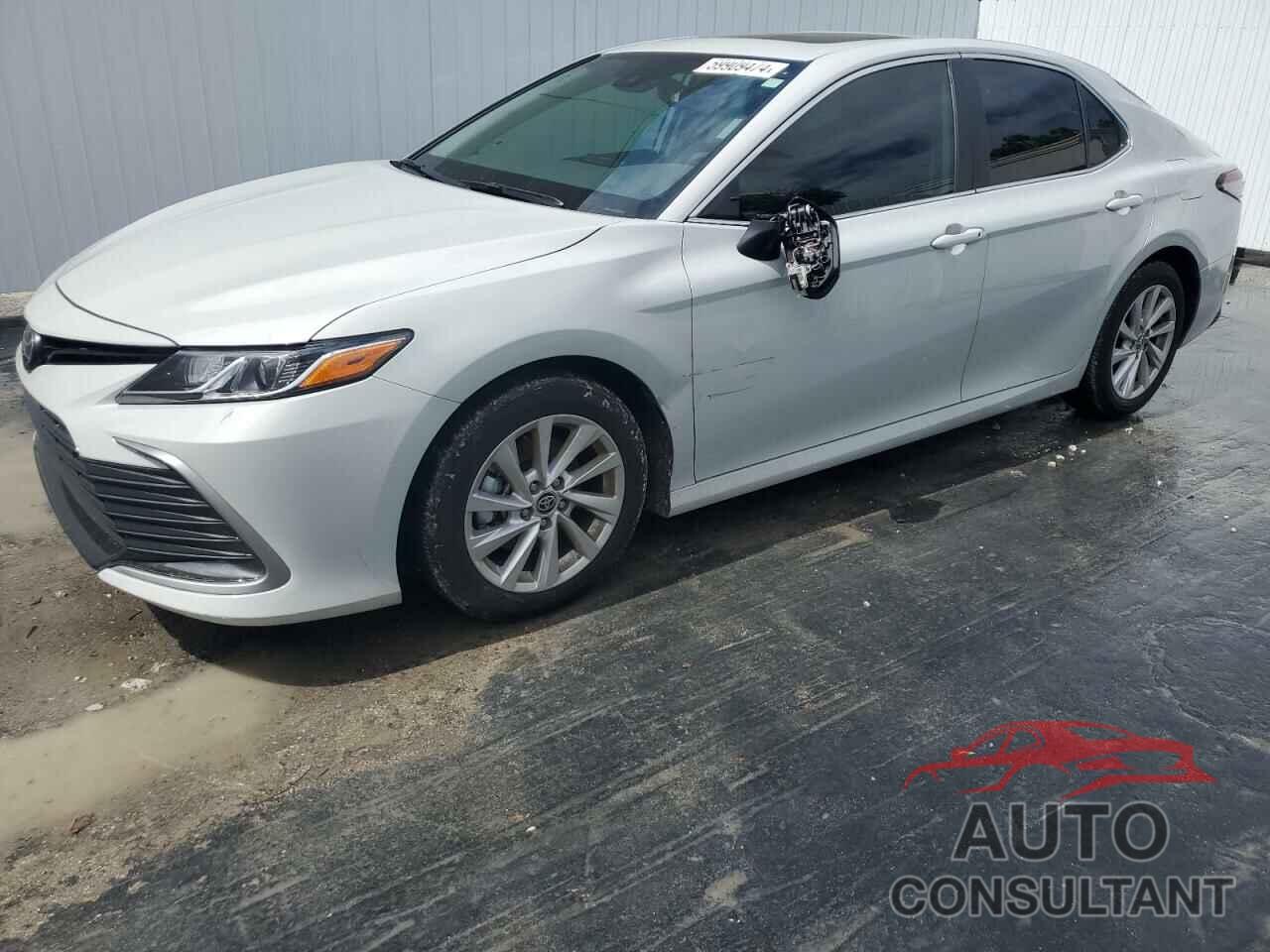 TOYOTA CAMRY 2024 - 4T1R11AK2RU252148