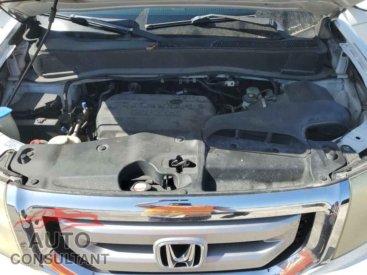 HONDA PILOT 2011 - 5FNYF3H53BB025577