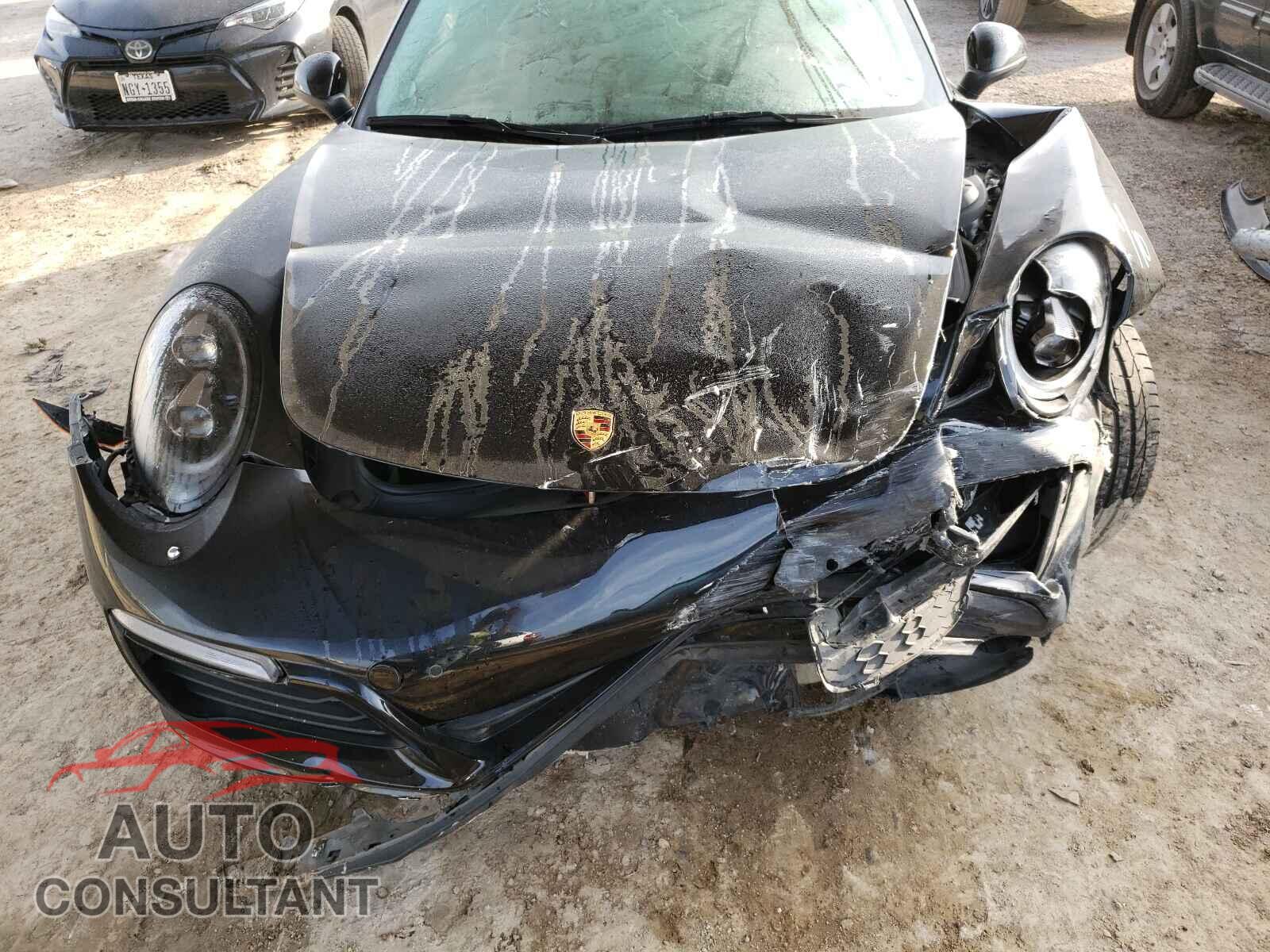 PORSCHE 911 2017 - WP0CA2A92HS141140