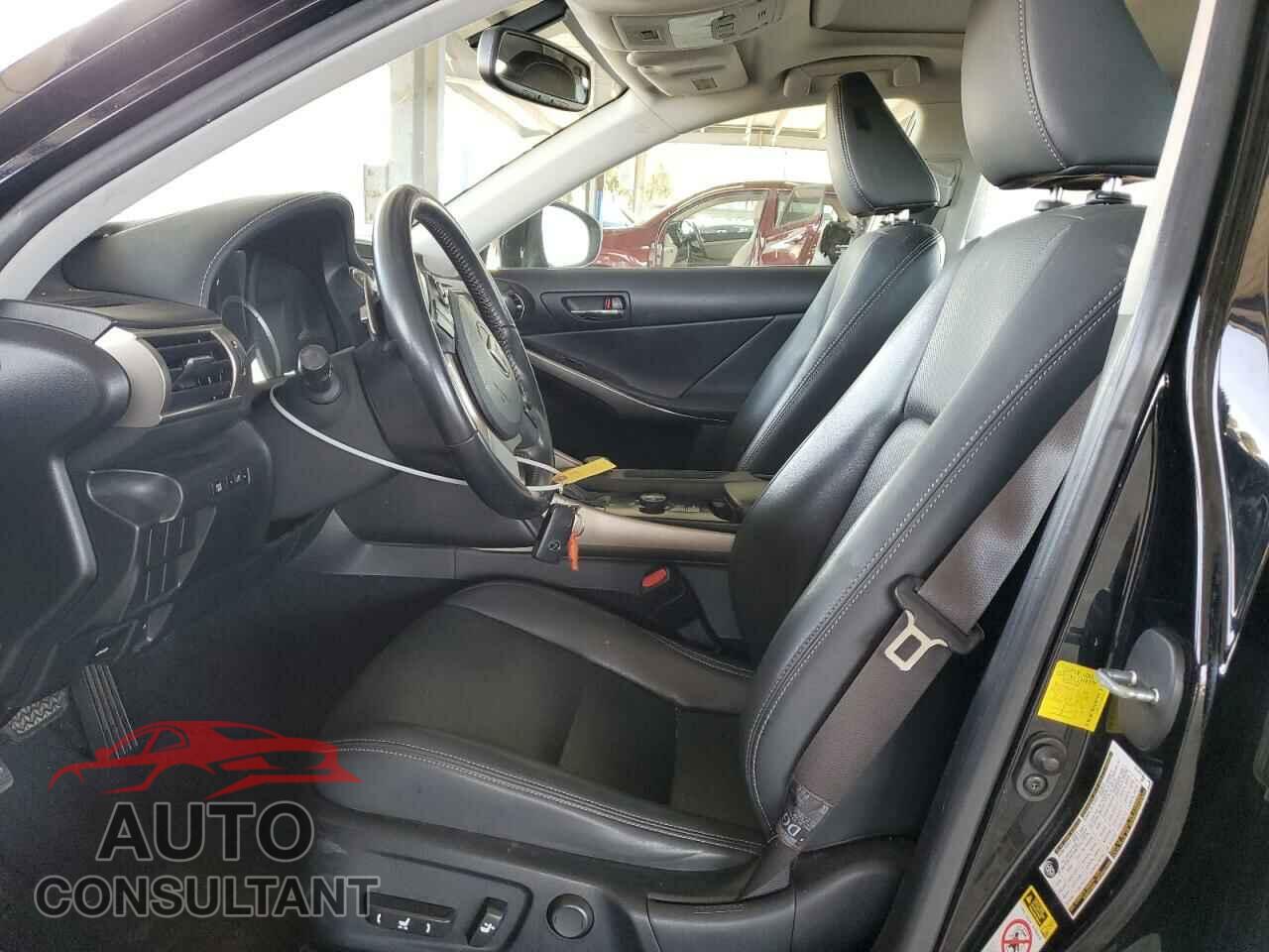 LEXUS IS 2014 - JTHBF1D27E5034373