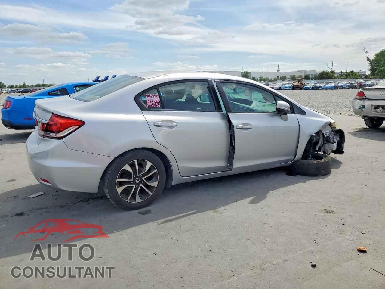 HONDA CIVIC 2015 - 19XFB2F88FE093511