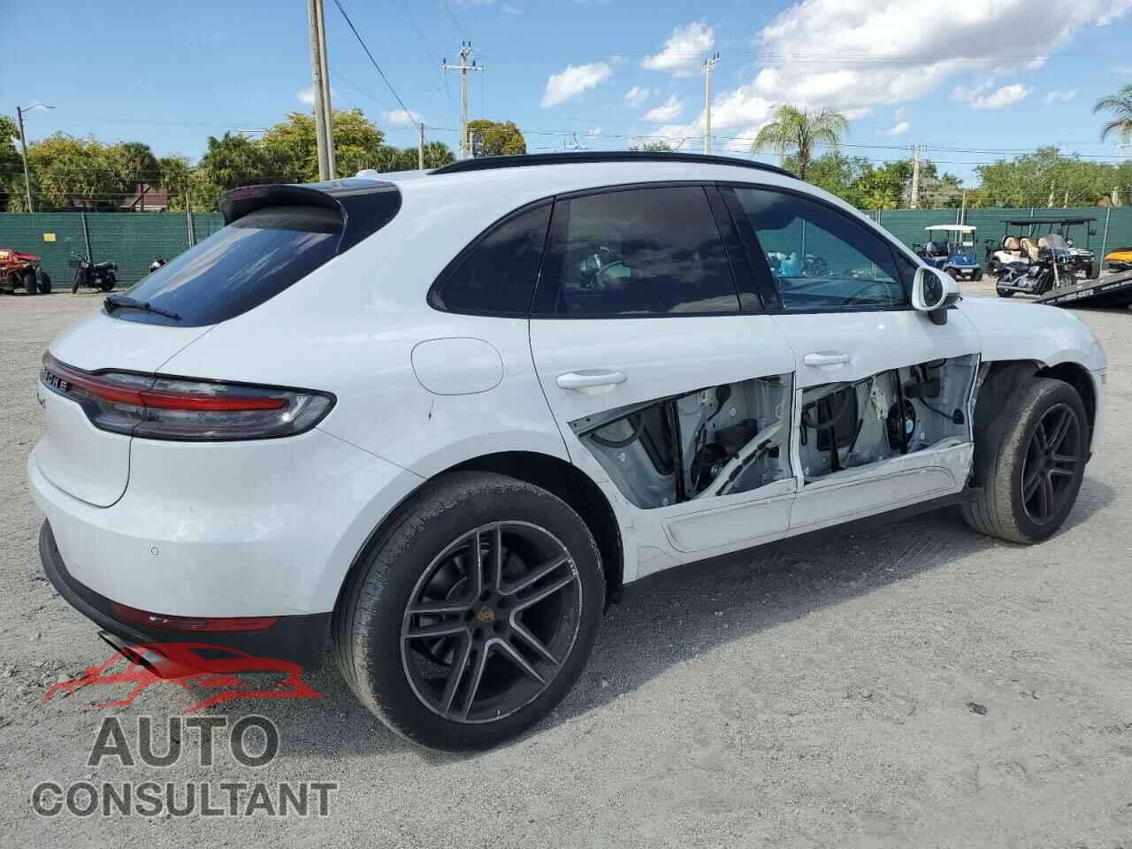 PORSCHE MACAN 2021 - WP1AB2A55MLB37197