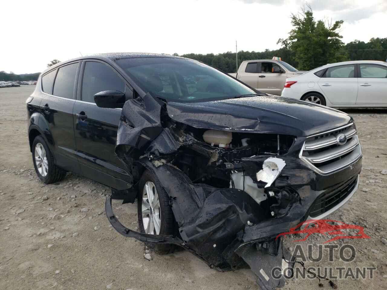 FORD ESCAPE 2017 - 1FMCU0GD4HUF01273