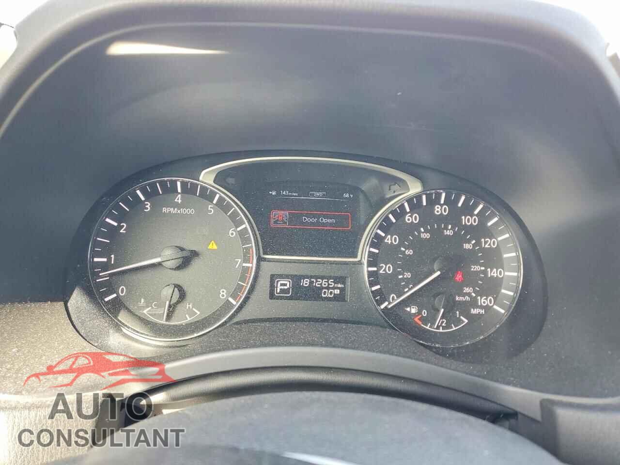 NISSAN PATHFINDER 2013 - 5N1AR2MM2DC604314