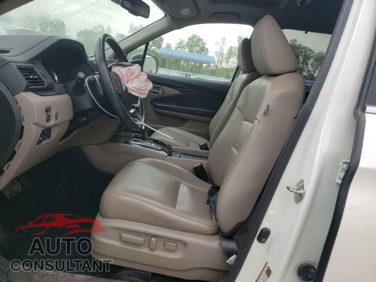 HONDA PILOT 2017 - 5FNYF6H93HB035068