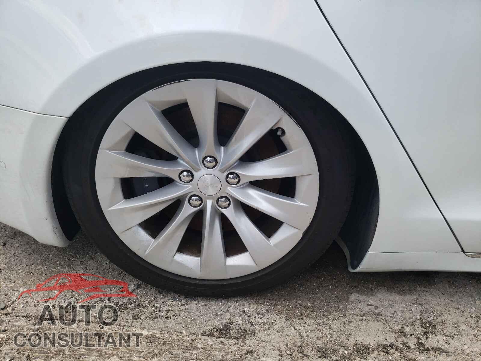 TESLA MODEL S 2017 - 5YJSA1E19HF225852