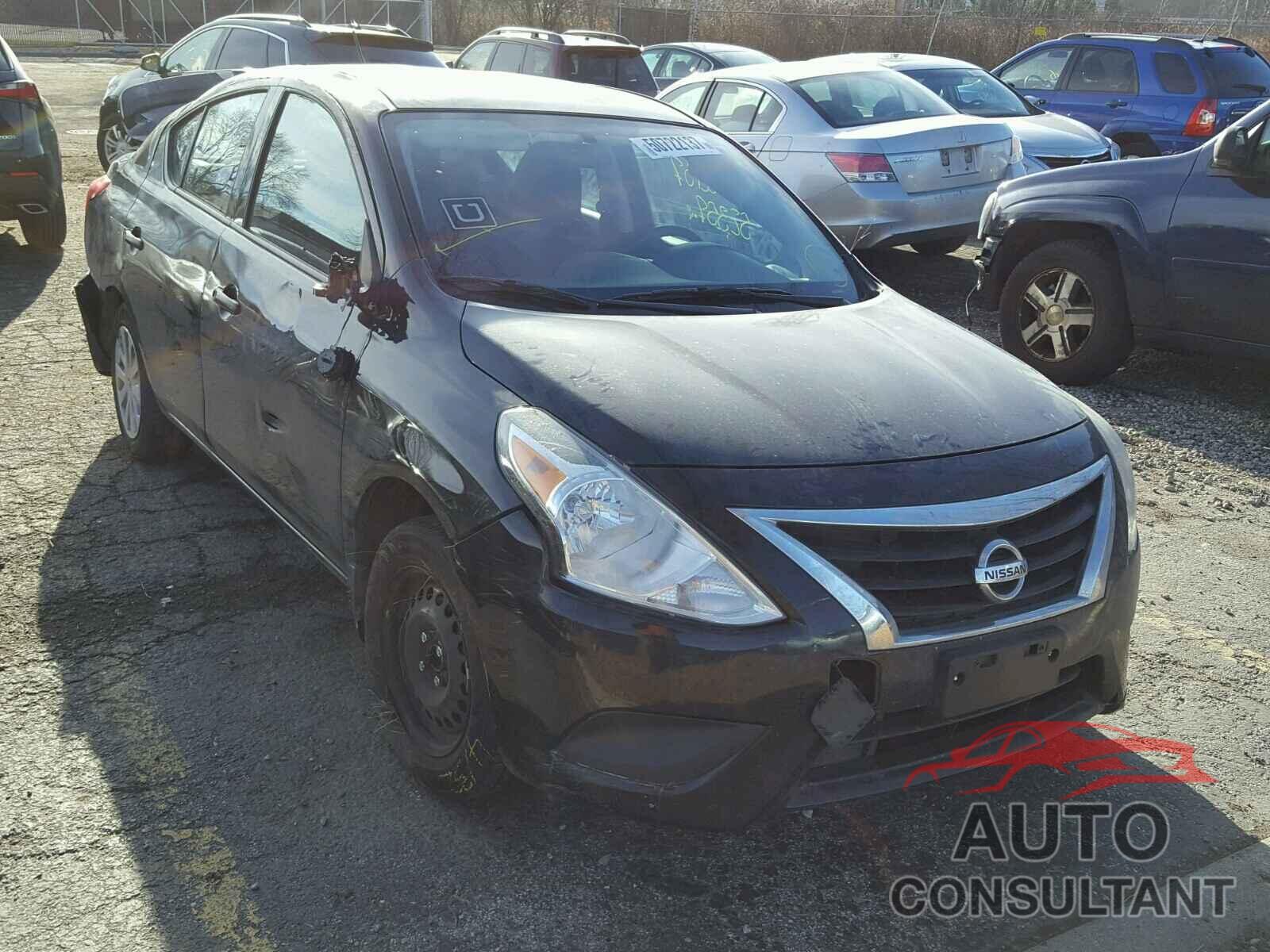 NISSAN VERSA 2017 - 3N1CN7AP1HL864060