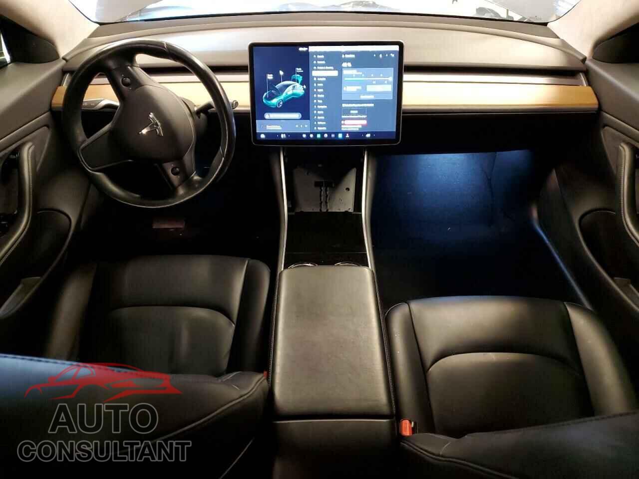 TESLA MODEL 3 2017 - 5YJ3E1EA2HF001301