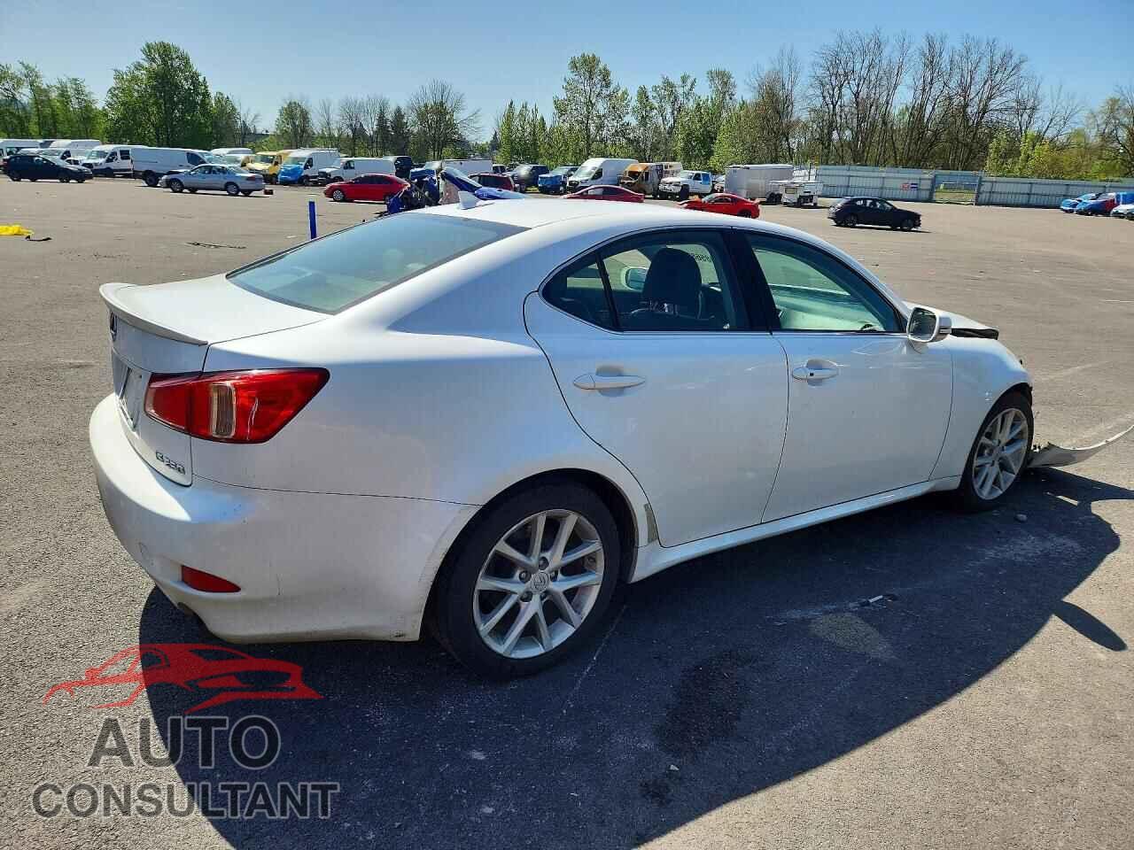 LEXUS IS 2011 - JTHBF5C29B5132518