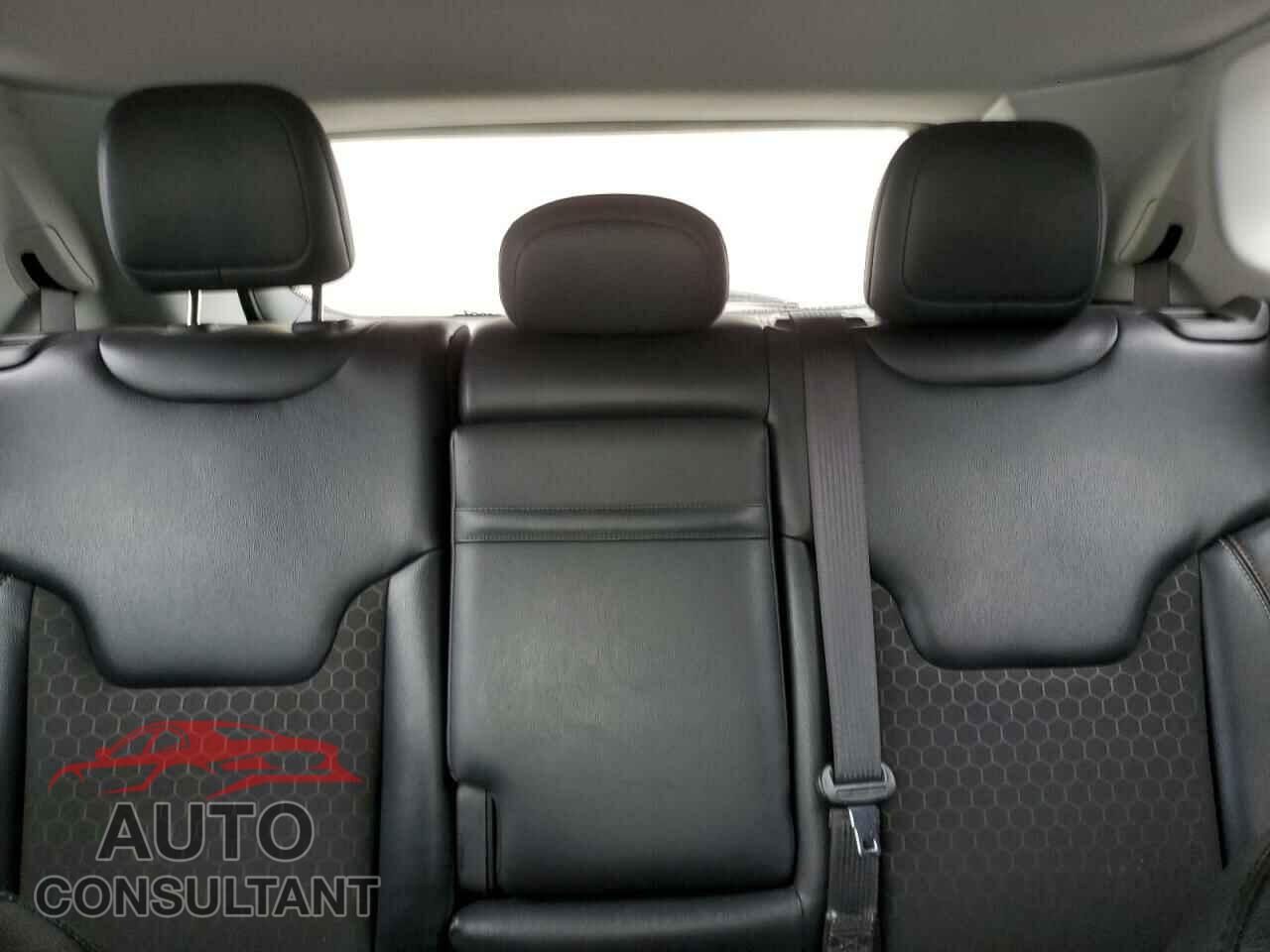 JEEP COMPASS 2017 - 3C4NJDBB3HT688700