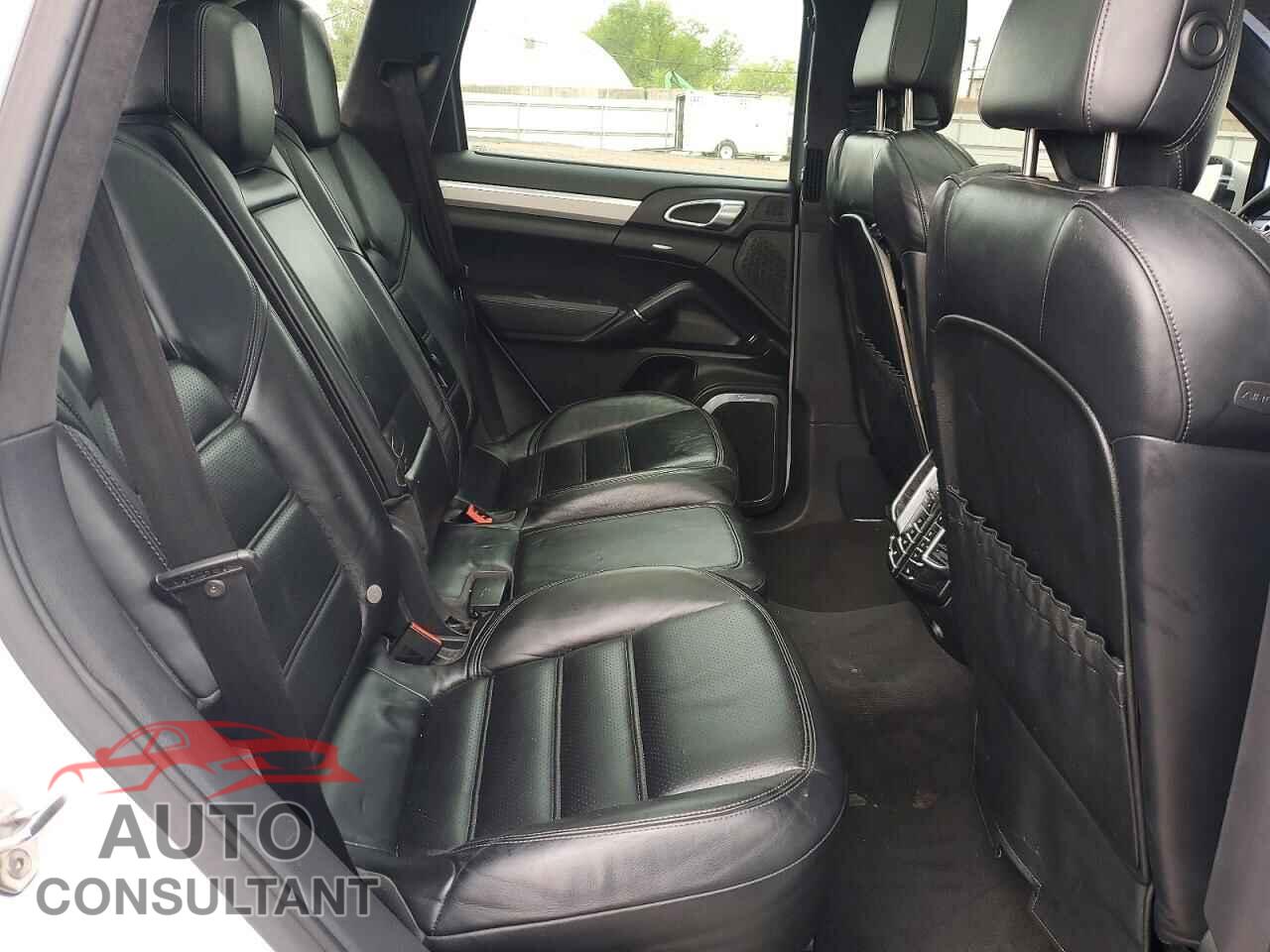 PORSCHE CAYENNE 2012 - WP1AC2A25CLA84695