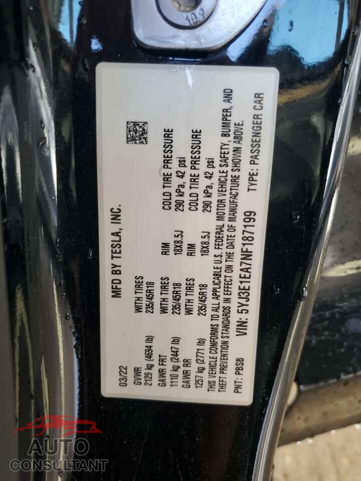 TESLA MODEL 3 2022 - 5YJ3E1EA7NF187199
