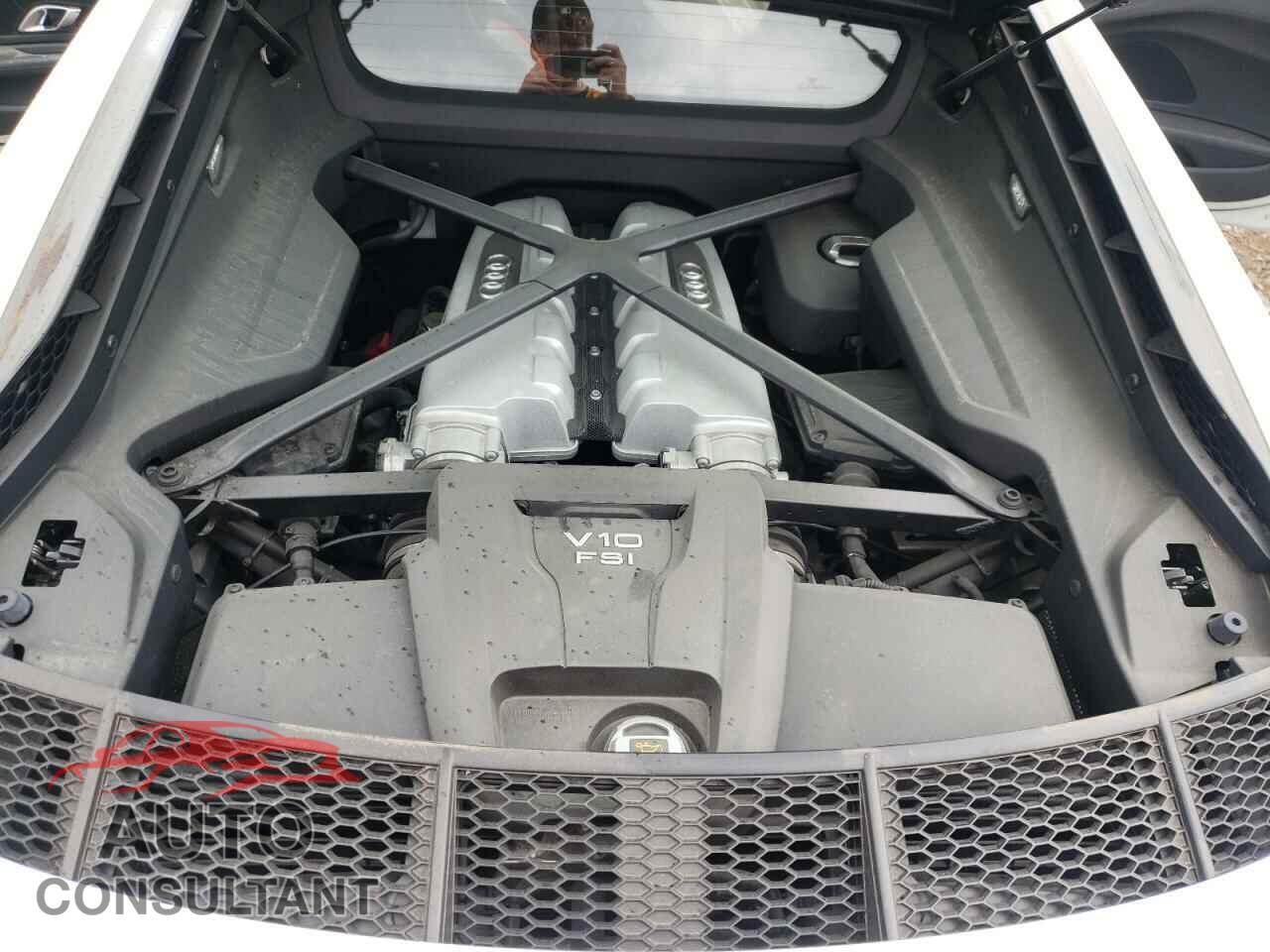 AUDI R8 2018 - WUABAAFX2J7901267
