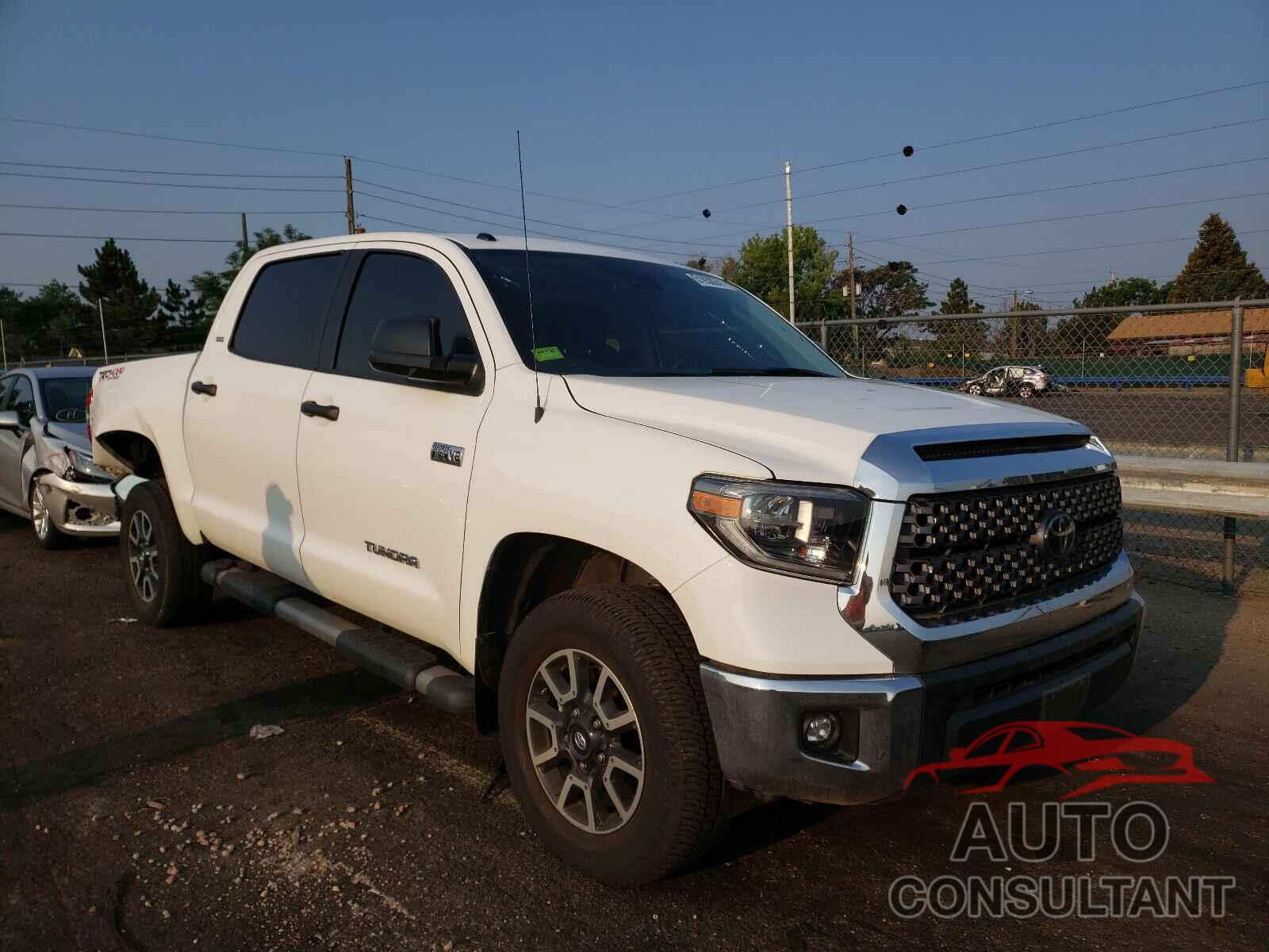 TOYOTA TUNDRA 2018 - 5TFDY5F12JX737717