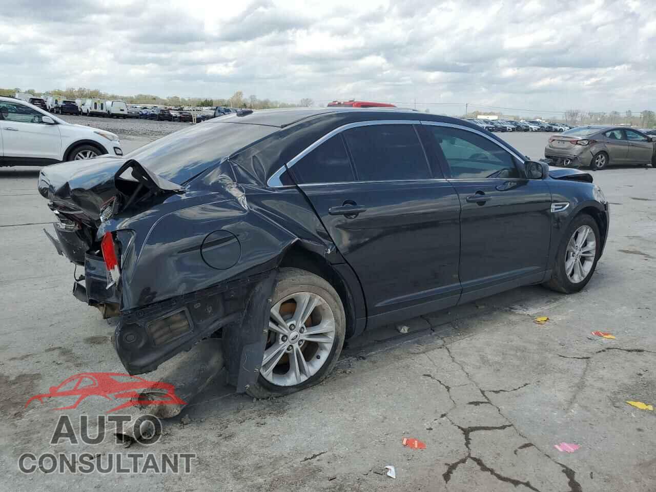 FORD TAURUS 2015 - 1FAHP2D83FG155335