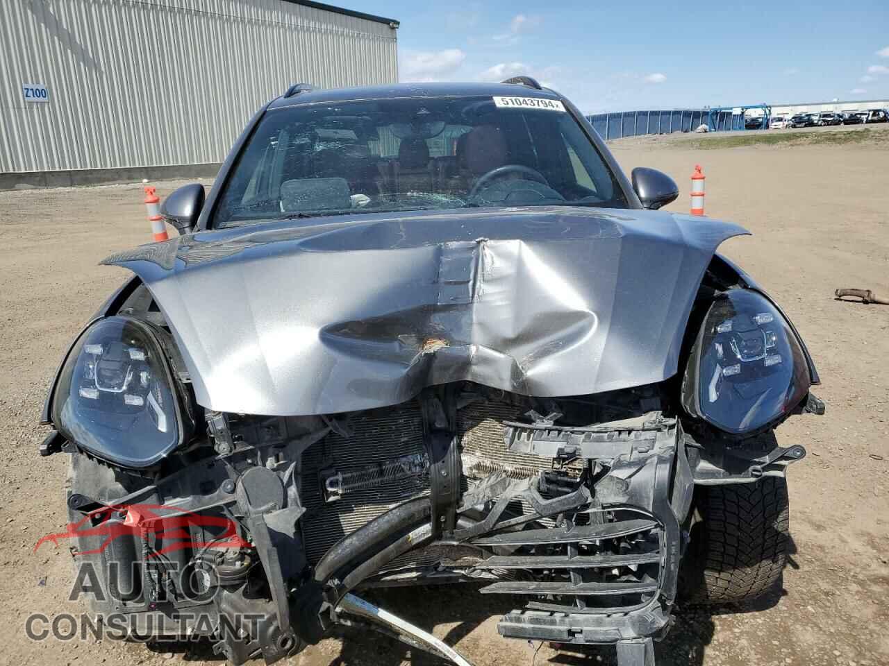 PORSCHE CAYENNE 2016 - WP1AA2A23GLA08730
