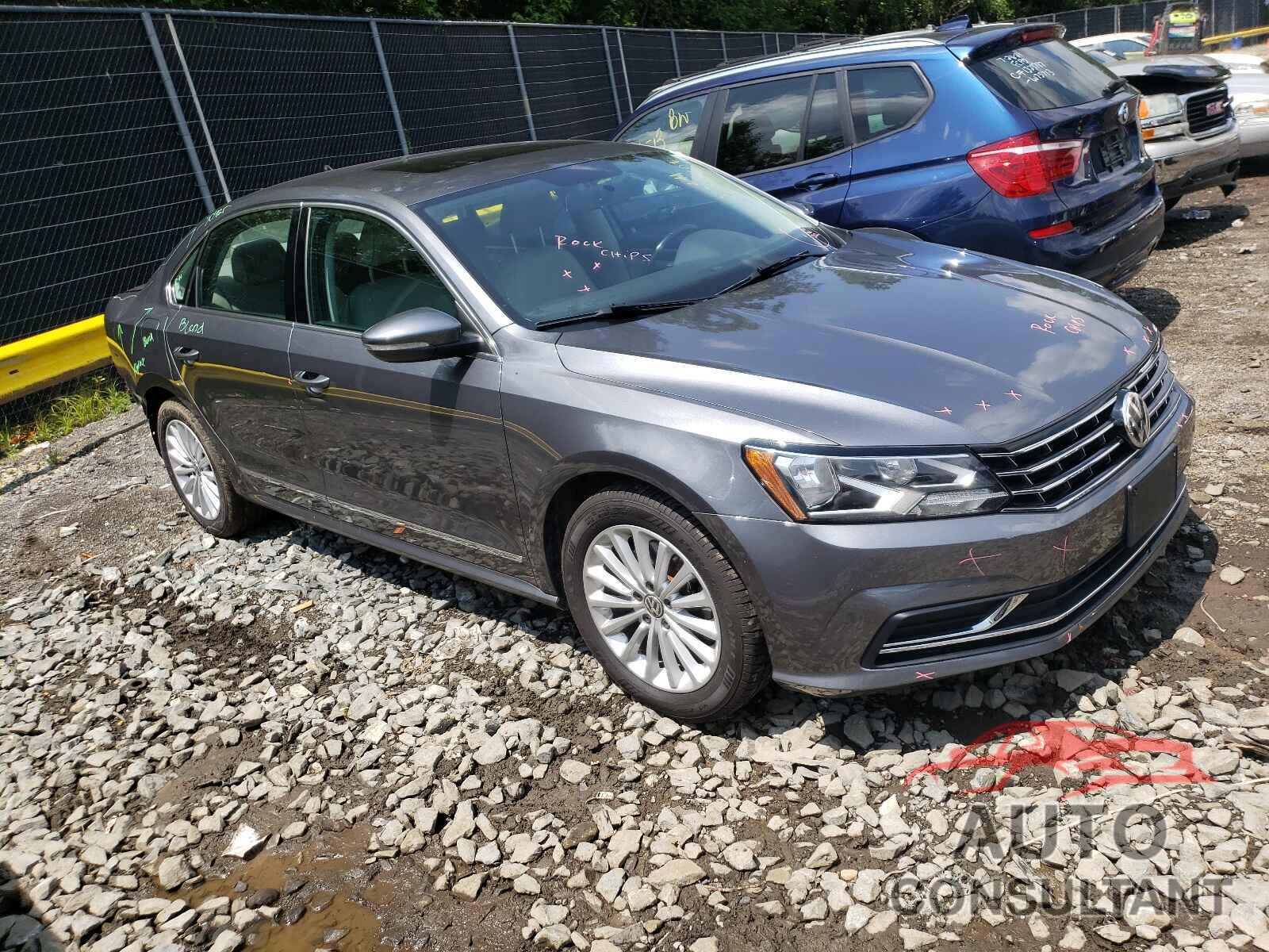 VOLKSWAGEN PASSAT 2017 - 1VWBT7A32HC064307
