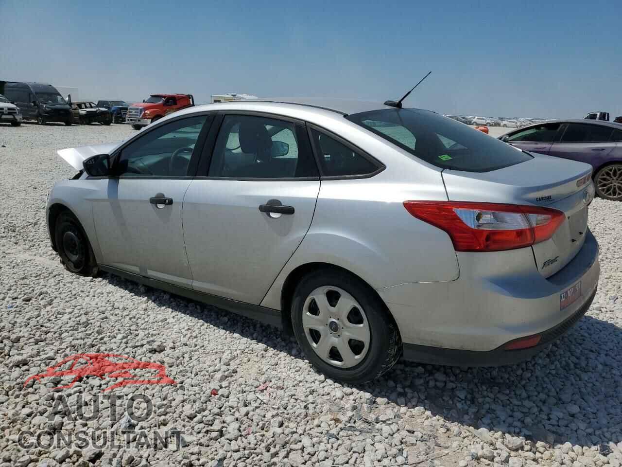 FORD FOCUS 2014 - 1FADP3E20EL388769