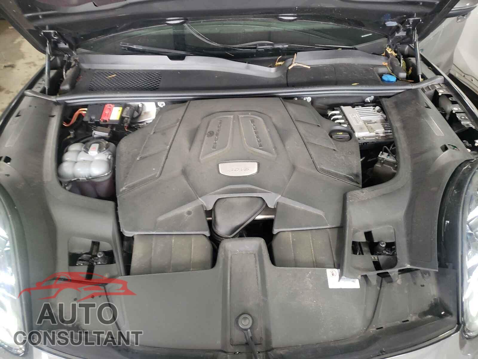 PORSCHE CAYENNE 2019 - WP1AA2AY0KDA10880