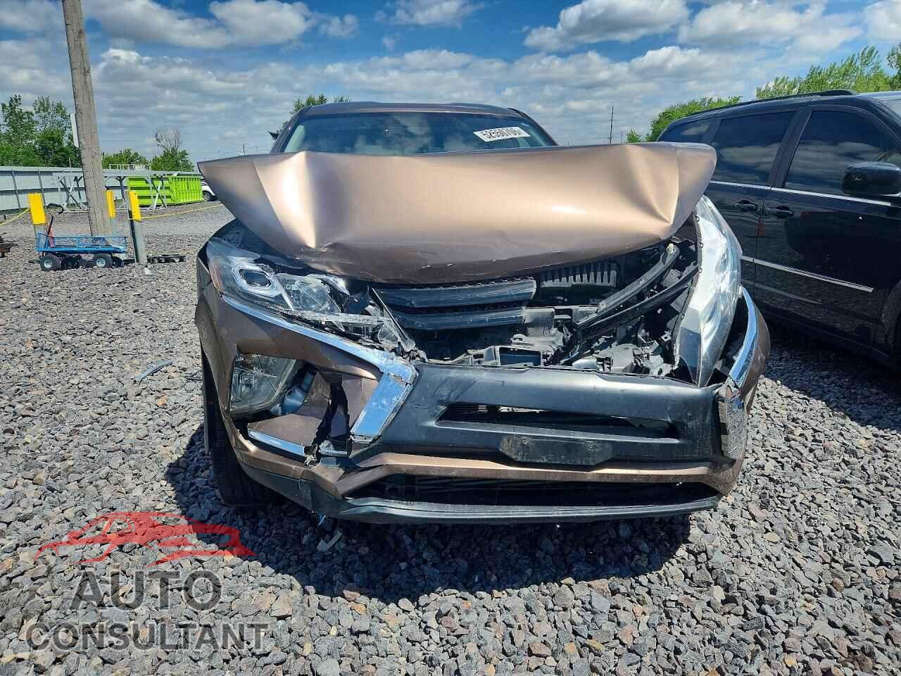 MITSUBISHI ECLIPSE 2019 - JA4AT4AA5KZ021820