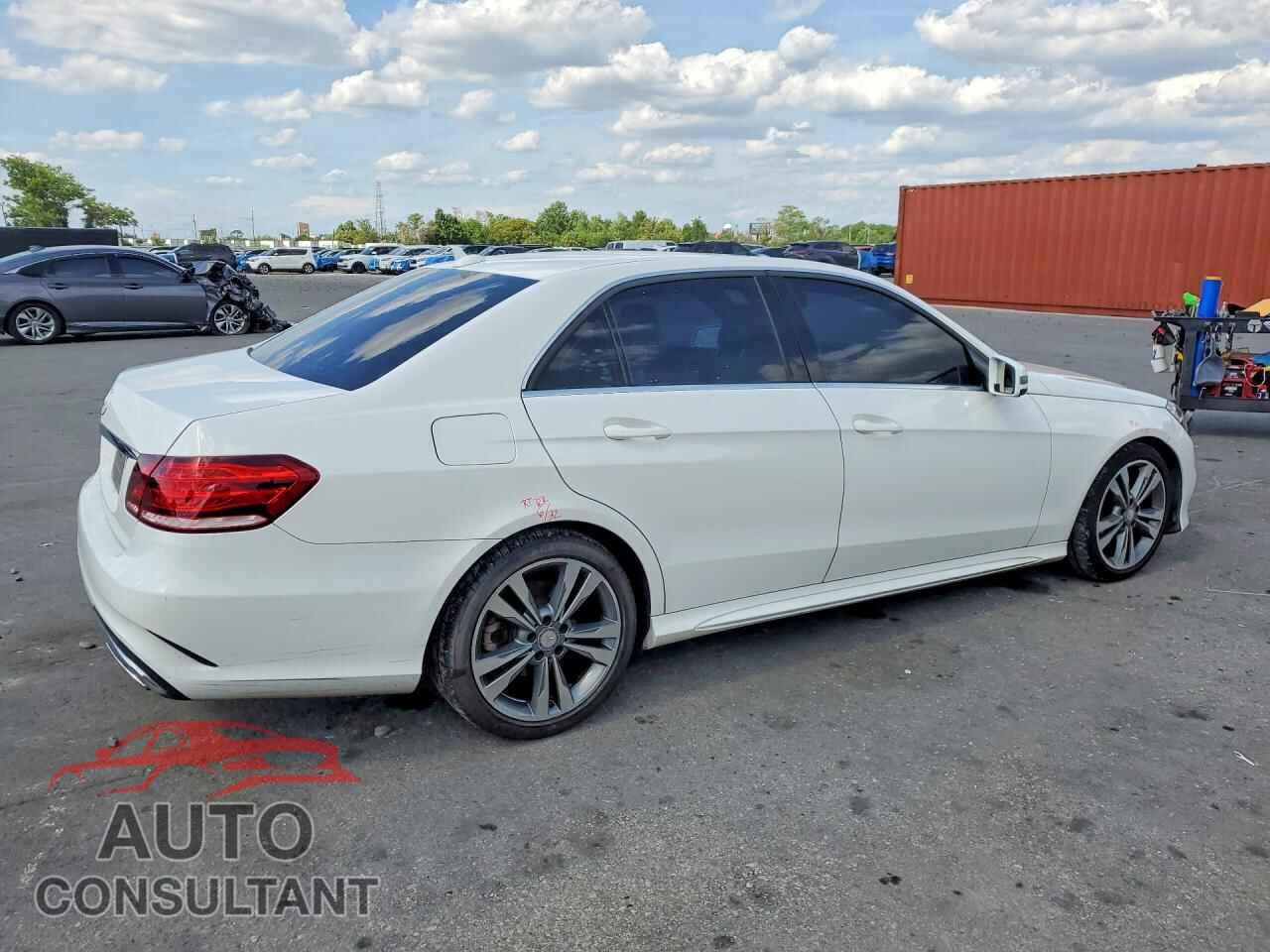 MERCEDES-BENZ E-CLASS 2015 - WDDHF5KB8FB087176