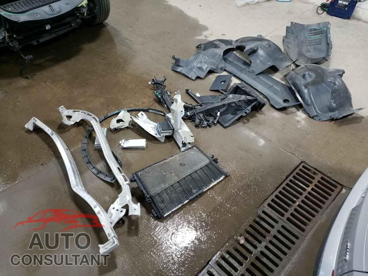 TESLA MODEL Y 2022 - 7SAYGDEF7NF339062