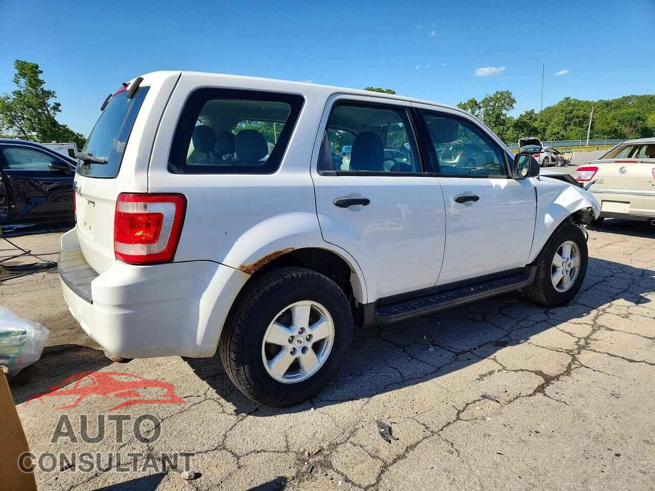 FORD ESCAPE 2009 - 1FMCU02719KA99811