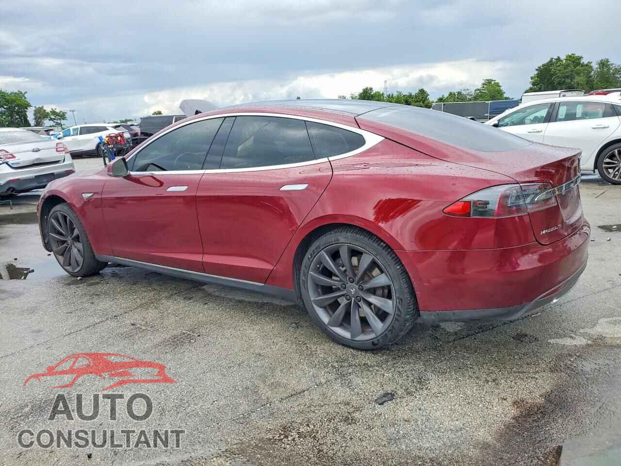 TESLA MODEL S 2012 - 5YJSA1DP7CFS00687