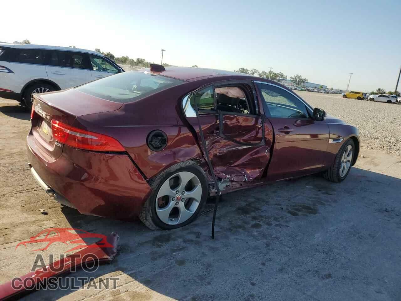 JAGUAR XE 2017 - SAJAR4BG9HA972716