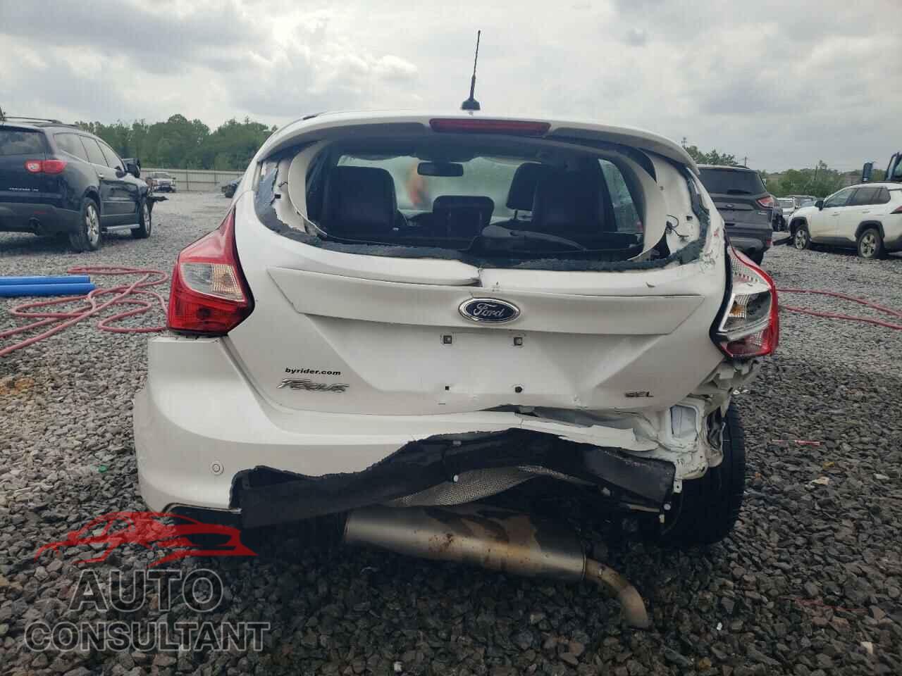 FORD FOCUS 2012 - 1FAHP3M25CL433849