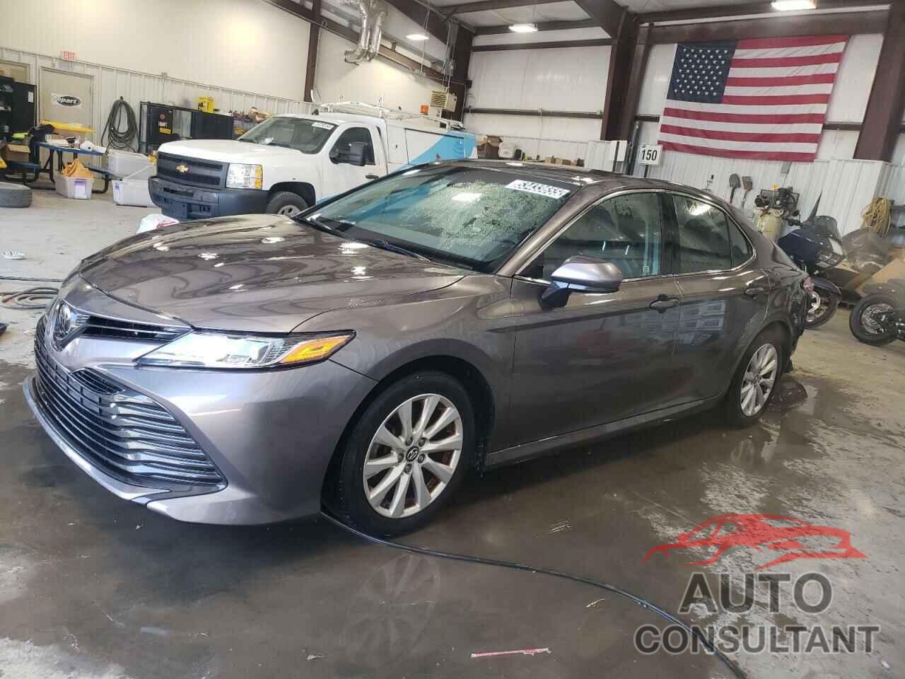 TOYOTA CAMRY 2018 - 4T1B11HK4JU619322