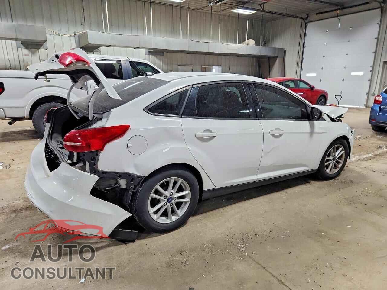 FORD FOCUS 2017 - 1FADP3F20HL234579