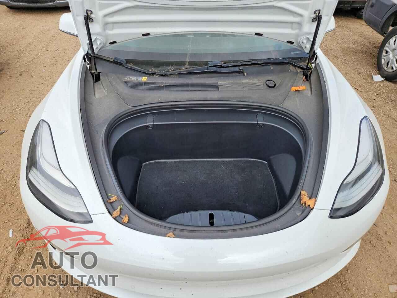 TESLA MODEL 3 2018 - 5YJ3E1EB1JF067658
