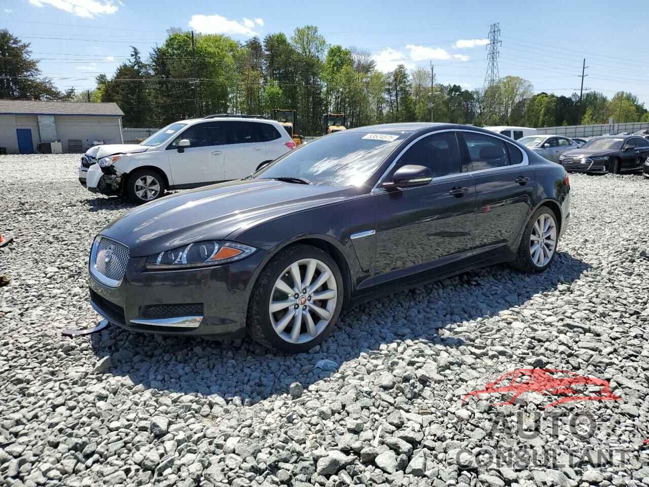 JAGUAR XF 2014 - SAJWJ0EF4E8U32637