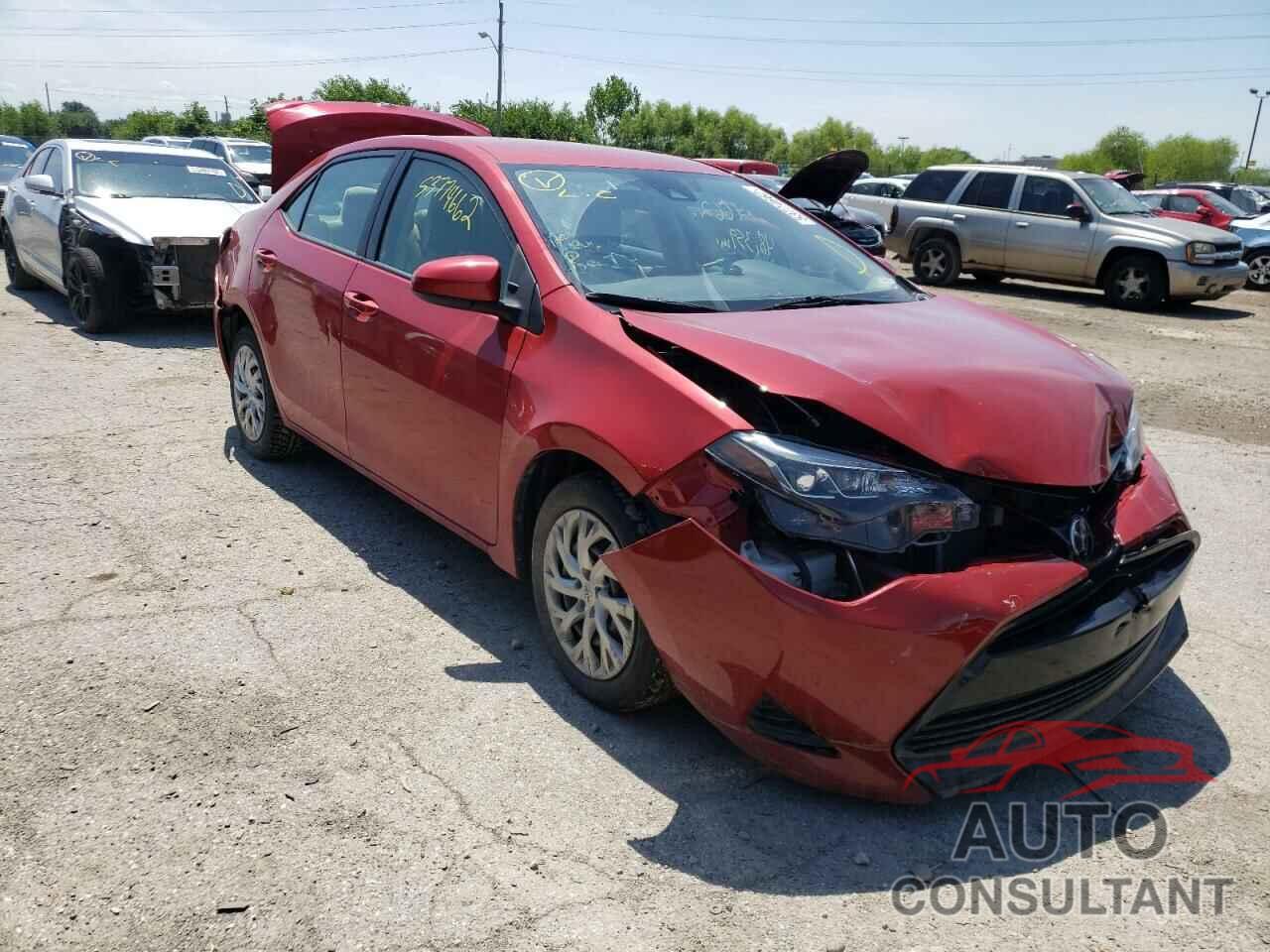 TOYOTA COROLLA 2018 - 5YFBURHE2JP742425