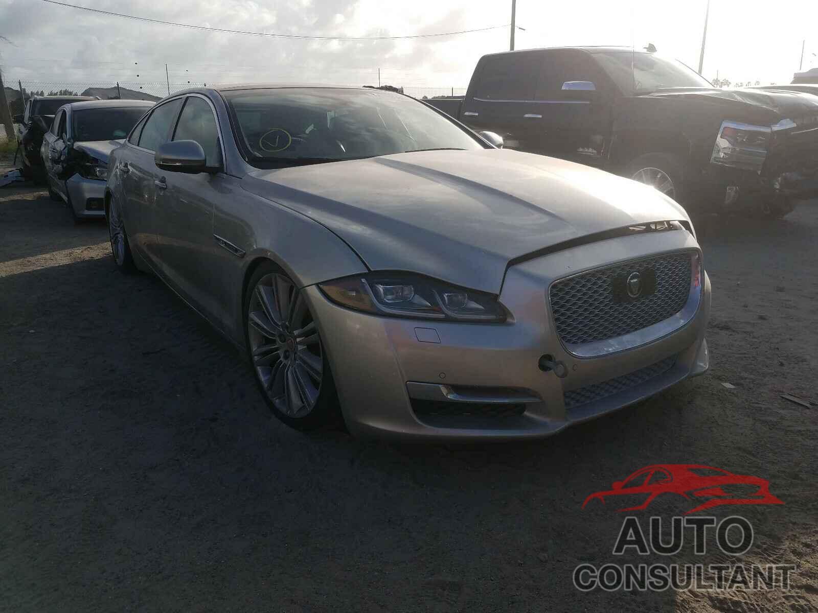 JAGUAR XJ 2016 - SAJWA2GE1GMV98138