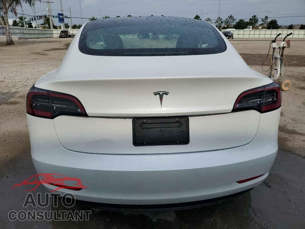 TESLA MODEL 3 2023 - 5YJ3E1EA5PF553017