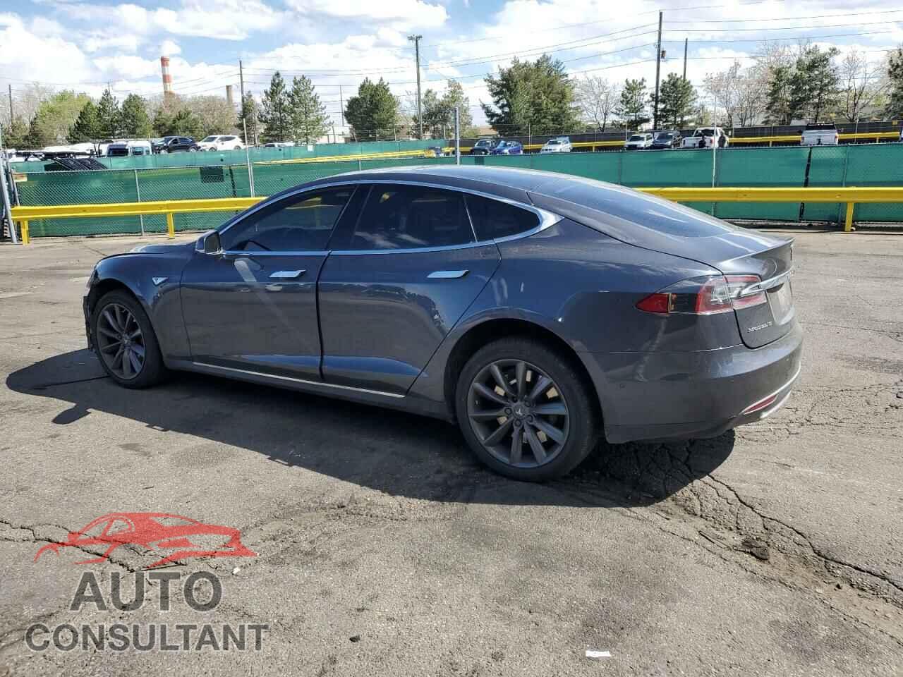 TESLA MODEL S 2015 - 5YJSA1H21FF090075