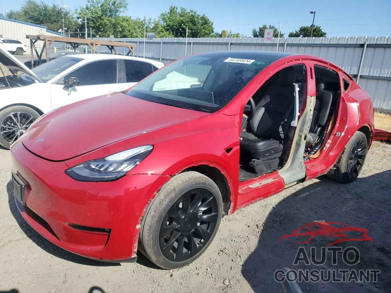 TESLA MODEL Y 2021 - 5YJYGDEEXMF255014