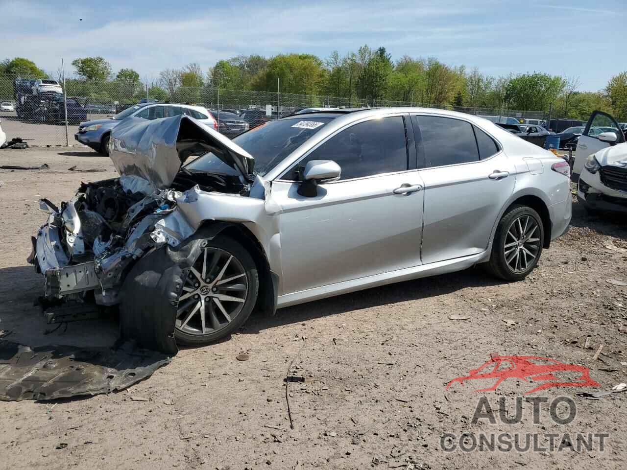 TOYOTA CAMRY 2023 - 4T1F11BK2PU084249
